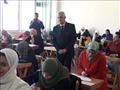 رئيس جامعة المنوفية يتفقد لجان الامتحانات