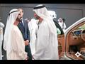 حاكم دبي وولي عهد أبو ظبي يستمعان لحديث المسئول الروسي عن السيارة