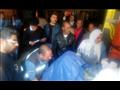 سيارات الإسعاف تنقل مصابي حادث محطة مصر (5)