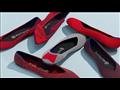 أحذية نسائية مصنوعة من عبوات مياه مُعاد تدويرها (4)