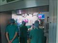 الفريق الطبي أثناء جراحة التبرع بالكبد (3)