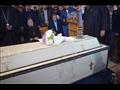 جثمان الشاب وحيد أثناء الصلاة عليه بكنيسة ماري جرجس بسوهاج (14)