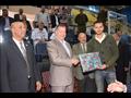محافظ بني سويف يكرم الفائزين في مسابقات مهرجان الشباب (13)