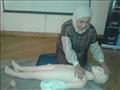 الراحلة نادية صبور أثناء إحدى تدريبات الإسعافات الأولية والإنقاذ السريع