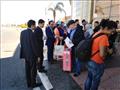 استقبال السائحين في المطار  (2)