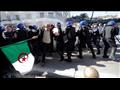 الشرطة الجزائرية تعلن اعتقال 108 متظاهرًا