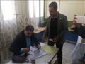 طوابير الناخبين أمام اللجان للمشاركة في الاستفتاء بشمال سيناء (10)