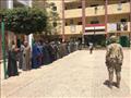 أهالي الصعيد العاملين بمنطقة إمبابة يدلون بأصواتهم في الاستفتاء (7)