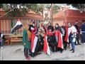سيدات يحملن أعلام مصر في بورسعيد٤_2