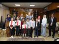 محافظ قنا يكرم أطفال نادى مصر للعلوم (13)