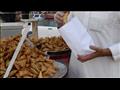 بالصور.. الأكلات الشعبية بأسواق مكة في رمضان (12)