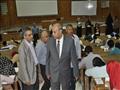 رئيس جامعة المنيا يتفقد لجان الامتحانات  (10)