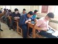 طلاب أولى ثانوي يؤدون امتحان اللغة الأجنبية الثانية (21)
