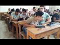 طلاب أولى ثانوي يؤدون امتحان اللغة الأجنبية الثانية (25)