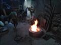 العاملون في سبك المعادن يواجهون 1200 درجة مئوية في نهار رمضان (2)