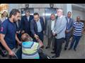 محافظ الإسكندرية يوزع ٦٢ كرسي طبي متحرك على ذوي القدرات الخاصة (2)
