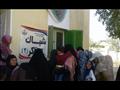 فحص وعلاج 951 مواطنًا بقرية الكفاح في واحة الفرافرة (12)