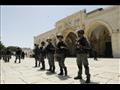 عناصر من الشرطة الإسرائيلية أمام المسجد الأقصى