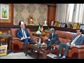 محافظ المنيا يستقبل السفير الهندي (3)