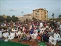 محافظ بورسعيد وآلاف المواطنين يؤدون صلاة العيد