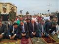 محافظ بورسعيد يؤدي صلاة عيد الفطر