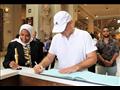 رئيس الفيفا يزور المتحف المصري (4)