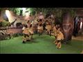 عرضًا إفريقيًا راقصًا يستقبل جمهور The Lion King (2)