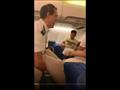 الاعتداء على راكب مصري داخل طائرة رومانيا (4)