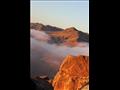 الاستمتاع بشروق الشمس من فوق قمة جبل موسي  (2)