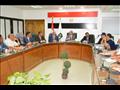 محافظ سوهاج يعقد اجتماعاً موسعاً لمتابعة ملف التصالح في مخالفات البناء (3)