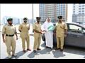 شرطة دبي تكافئ مُقيمًا بسيارة جديدة