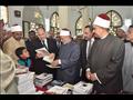 افتتاح معرض كتاب اليوم الواحد بمسجد عمر مكرم ولقاء الأئمة وخطباء المساجد