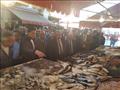 وزير التموين يتفقد سوق أسماك بورسعيد٤_2