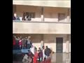 التلاميذ أثناء محاولتهم الوصول للجان الامتحانات بالإسكندرية
