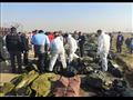 رفع جثامين ضحايا تحطم الطائرة الأوكرانية في إيران
