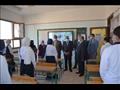محافظ المنيا يتابع انتظام العملية التعليمية