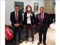 ميار شريف بطلة مصر في التنس تصل إلى مطار القاهرة