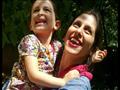  الإيرانية البريطانية نزارين زغاري راتكليف مع طفلت