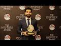 صلاح يتسلم جائزة الملهم من اتحاد الكرة المصري