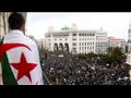 أجبر المتظاهرون الرئيس الجزائري السابق عبدالعزيز ب