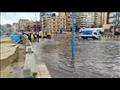 كسح مياه الأمطار أمام مكتبة الإسكندرية (4)