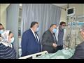 رئيس جامعة الإسكندرية خلال زيارة الموظفة المصابة