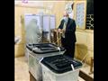 محافظ الدقهلية السابق يُدلى بصوته في انتخابات النواب