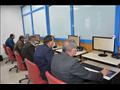 محافظ المنيا يتابع اختبارات المتقدمين لشغل مناصب قيادية بالمحليات