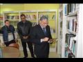 محافظ المنيا يتفقد مكتبة مصر العامة