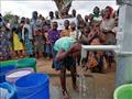 طلاب الدفعة 59 بهندسة أسيوط يدخلون المياه لإحدى قرى مالاوي