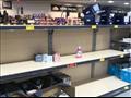نفاد مواد التنظيف والمنتجات في  مركز تسوق في بريطانيا
