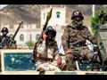 جنود يمنيون موالون للحوثيين في العاصمة اليمنية صنع