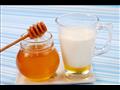 تجنب وضع العسل على المشروبات أو الأطعمة الساخنة 