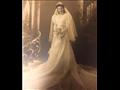 كانت جدتي تبدو مشعة في يوم زفافها على الرغم من عاصفة ثلجية ، 1940